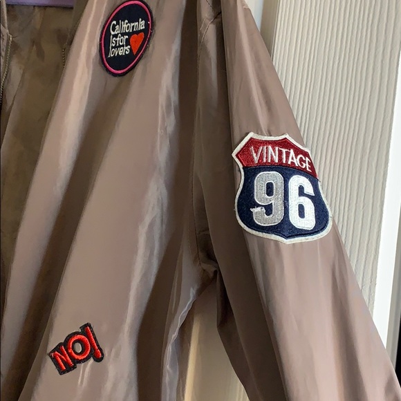 Jacket - Picture 5 of 8